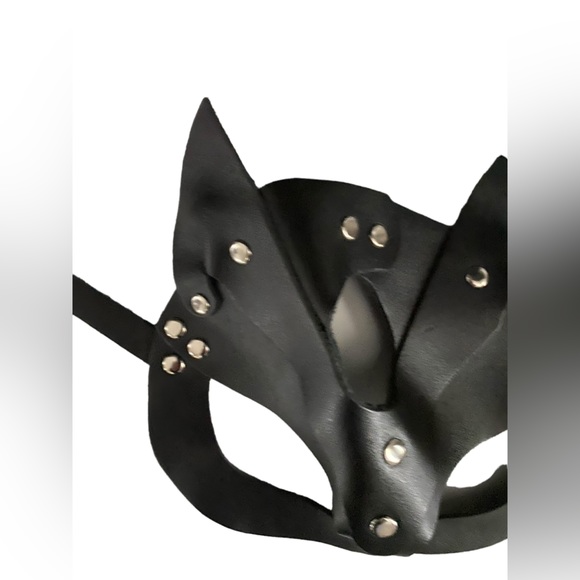 Cosplay Leather Cat Mask OS Adjustable buckle - Picture 6 of 7